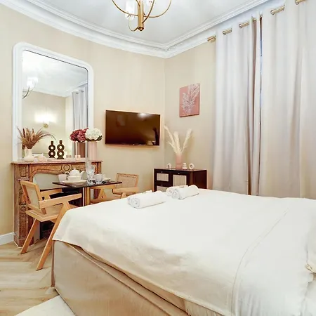 Luxueuse Haussmannienne A פריז