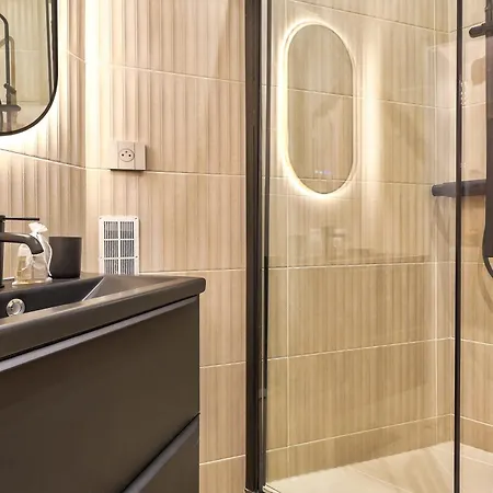 דירה Luxueuse Haussmannienne A פריז